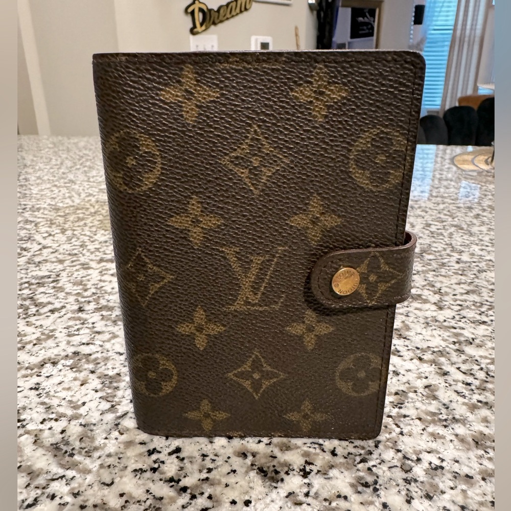 Louis Vuitton Small Ring Agenda Cover Pm